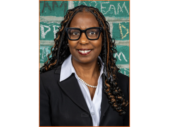 Dr. Angela McNeil, DA, MFT Headshot